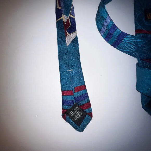 Mezzano, 100% handmade silk handmade in the Dominican Republic W=3.5-1” L=54” - Picture 5 of 7